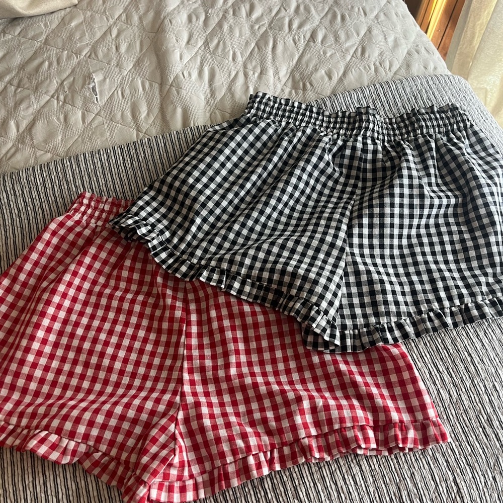 Gingham Checkered Women's Shorts - Black and Red